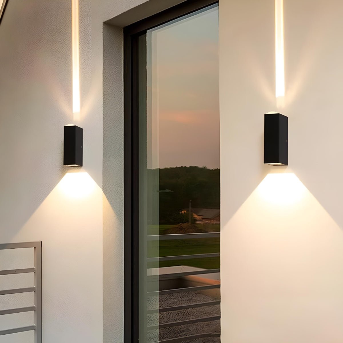 Waterproof Up and Down LED Outdoor Wall Light Spotlight